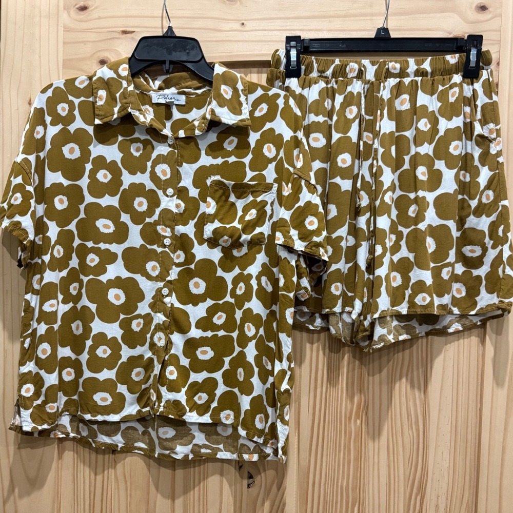 Polagram Women Floral Print 2 Piece Set Shirt and Shorts Olive Small